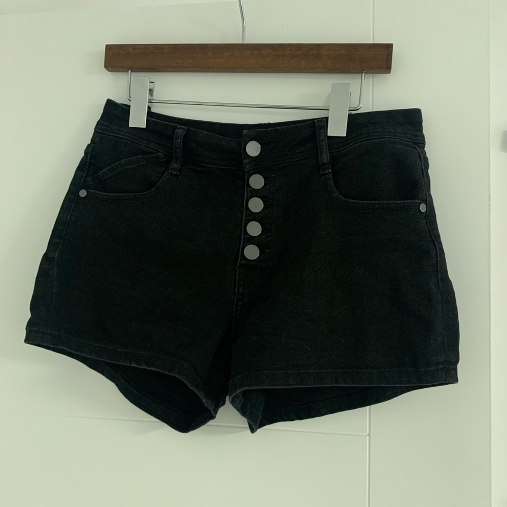 High waisted black denim shorts